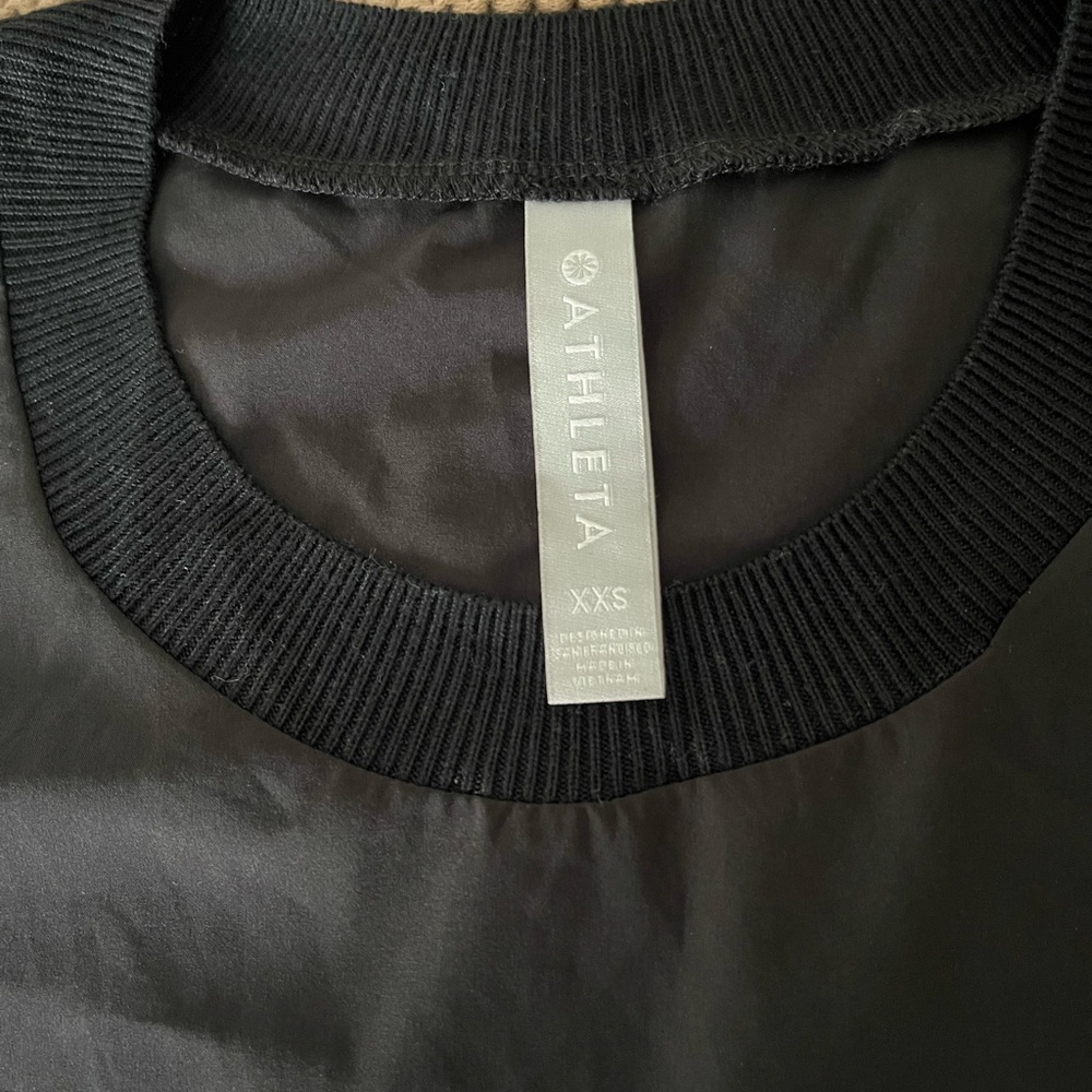 ATHLETA Silk Tank Top with Cotton Ribbed Collar and Band XXS - Picture 3 of 4